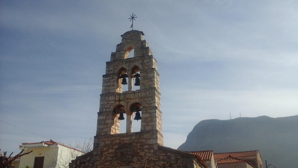 Foivos 2 Hotel Gythio Bagian luar foto