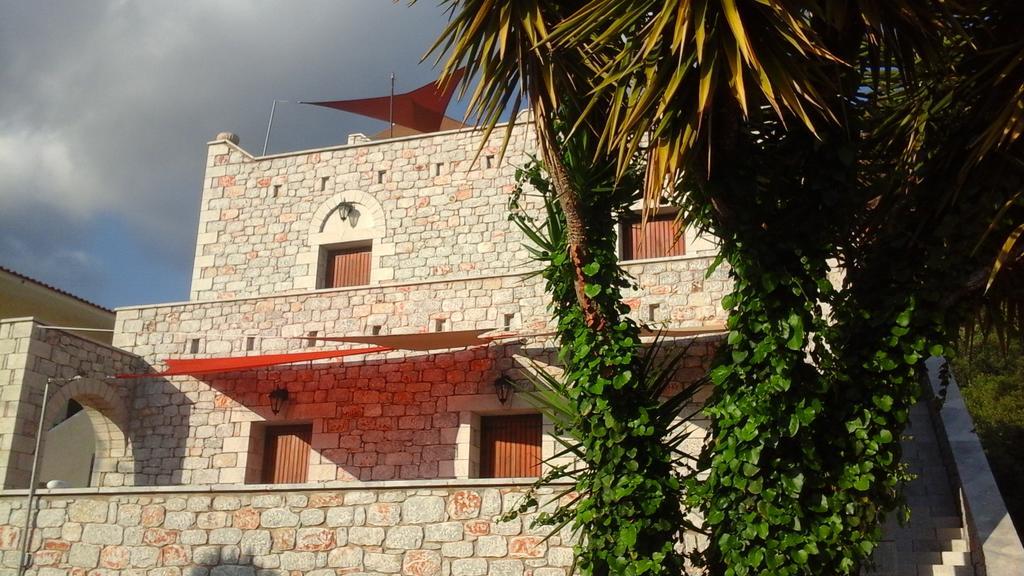 Foivos 2 Hotel Gythio Bagian luar foto
