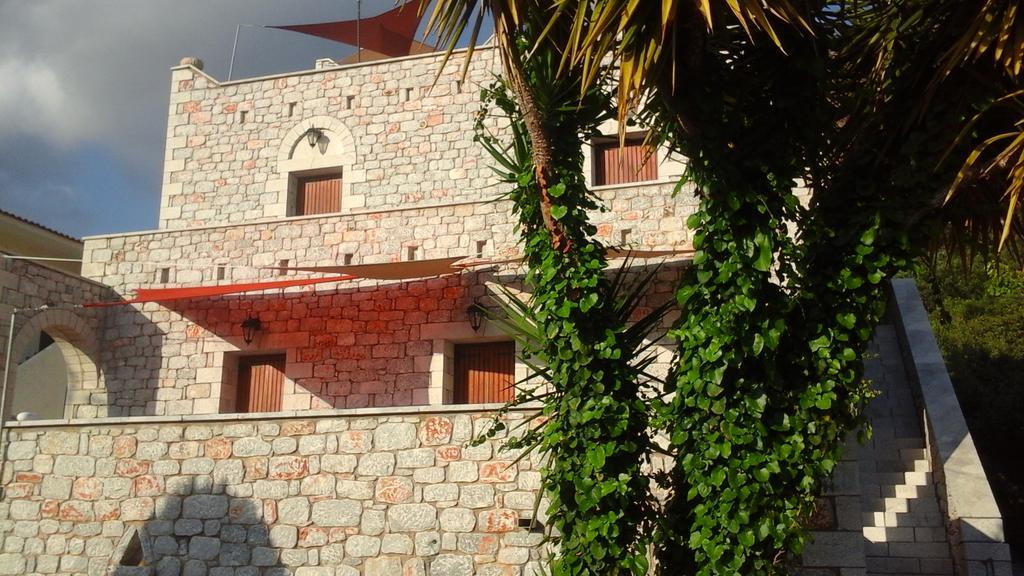 Foivos 2 Hotel Gythio Bagian luar foto