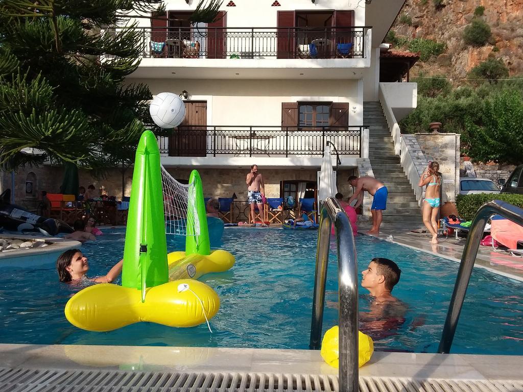 Foivos 2 Hotel Gythio Bagian luar foto